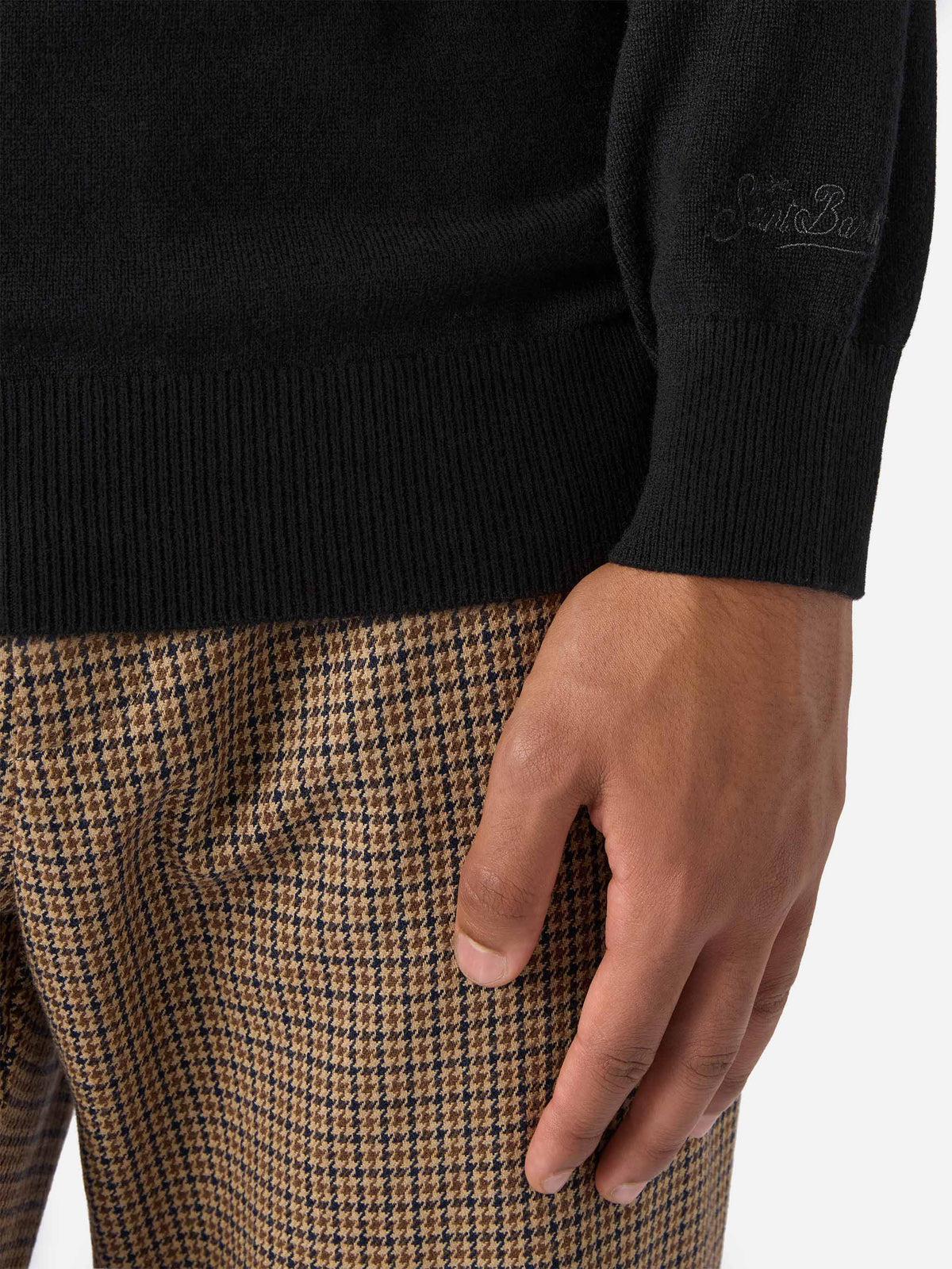 Turtleneck sweater Bond in black merino wool and cashmere