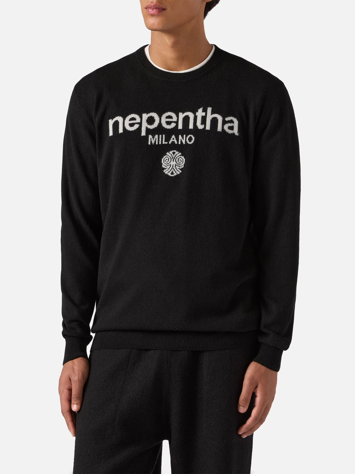 Baseball Cap in cotton with Nepentha embroidery | NEPENTHA SPECIAL EDITION